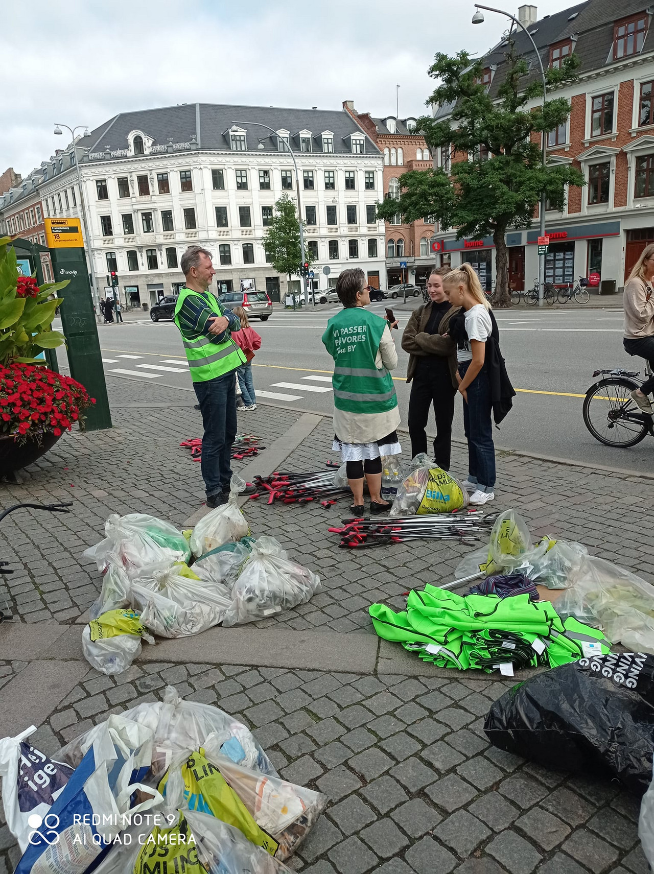 Lørdag 29. oktober går CBS-studerende og frederiksbergborgere fra Dråben i Havet på gaderne for at indsamle affald